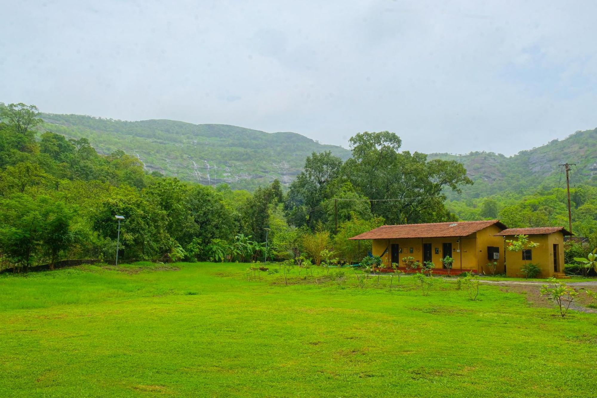 King'S Landing Villa Karjat Kültér fotó